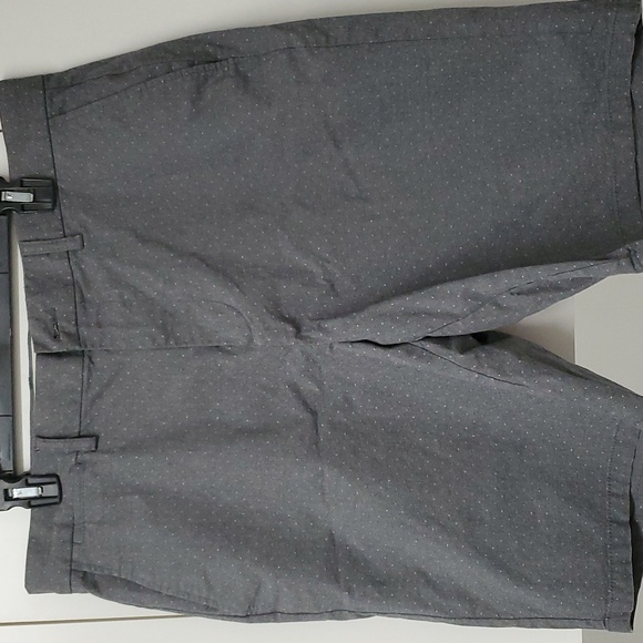Old Navy shorts polka dot gray white 36 waist stretch - Picture 10 of 13